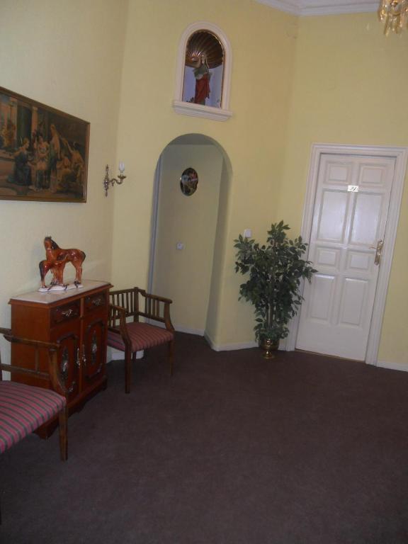 Hostal Olga Madrid Exterior foto